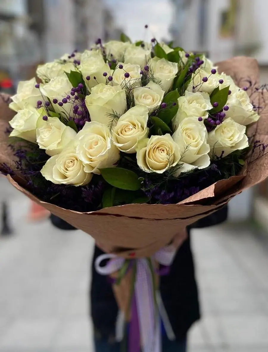 İthal Beyaz Gül Buketi